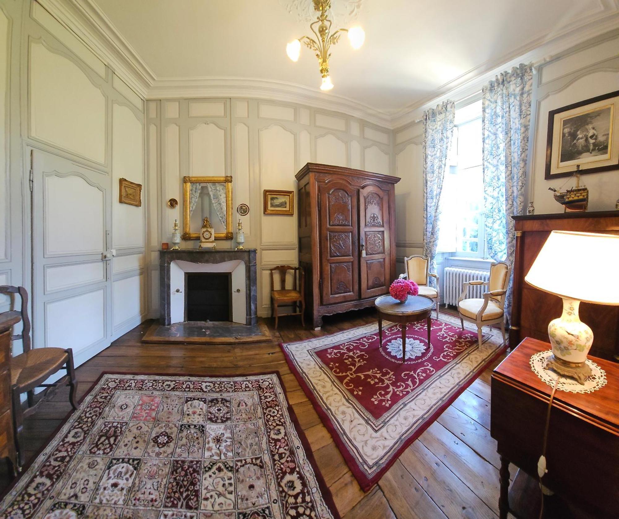 Chateau Du Bois-Riou Quévert Rum bild